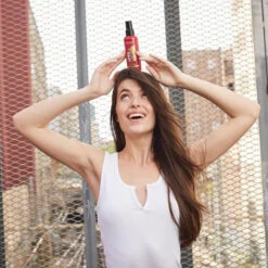 Spray 10-en-1 édition Célébration UniqOne Revlon 150ML 12 Spray 10-en-1 édition Célébration UniqOne Revlon 150ML -Hair Care Soldes spray 10 en 1 edition celebration uniqone revlon 150ml 4